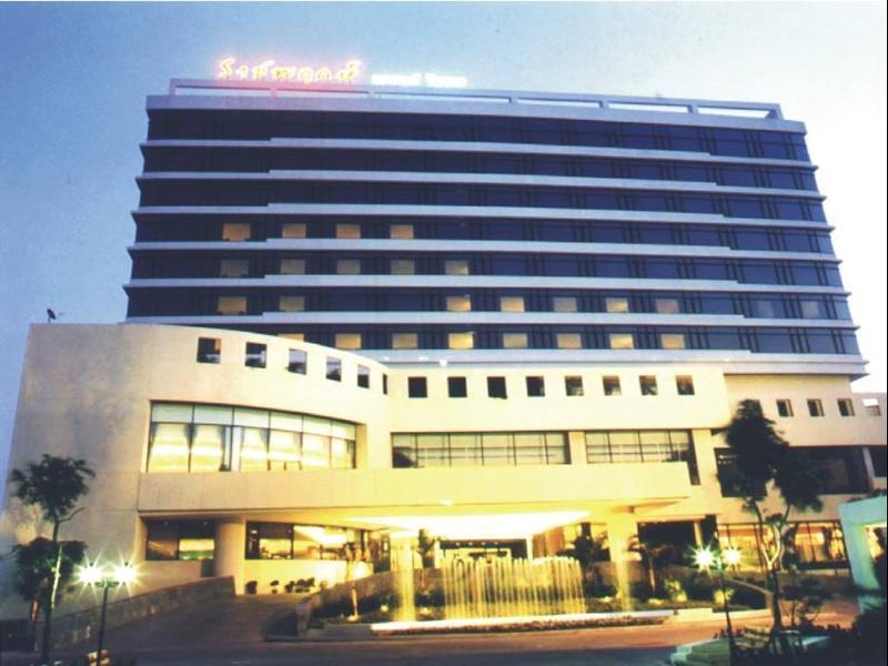 Rachaphruk Grand Hotel Nakhon Ratchasima Luaran gambar